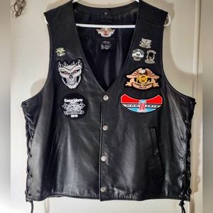 Harley Davidson genuine Leather Vest.Great condition, Size Men's Large!